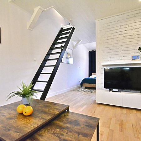 Sunset Apartments - Kapitanska - Plaza 500M シフィノウイシチェ エクステリア 写真