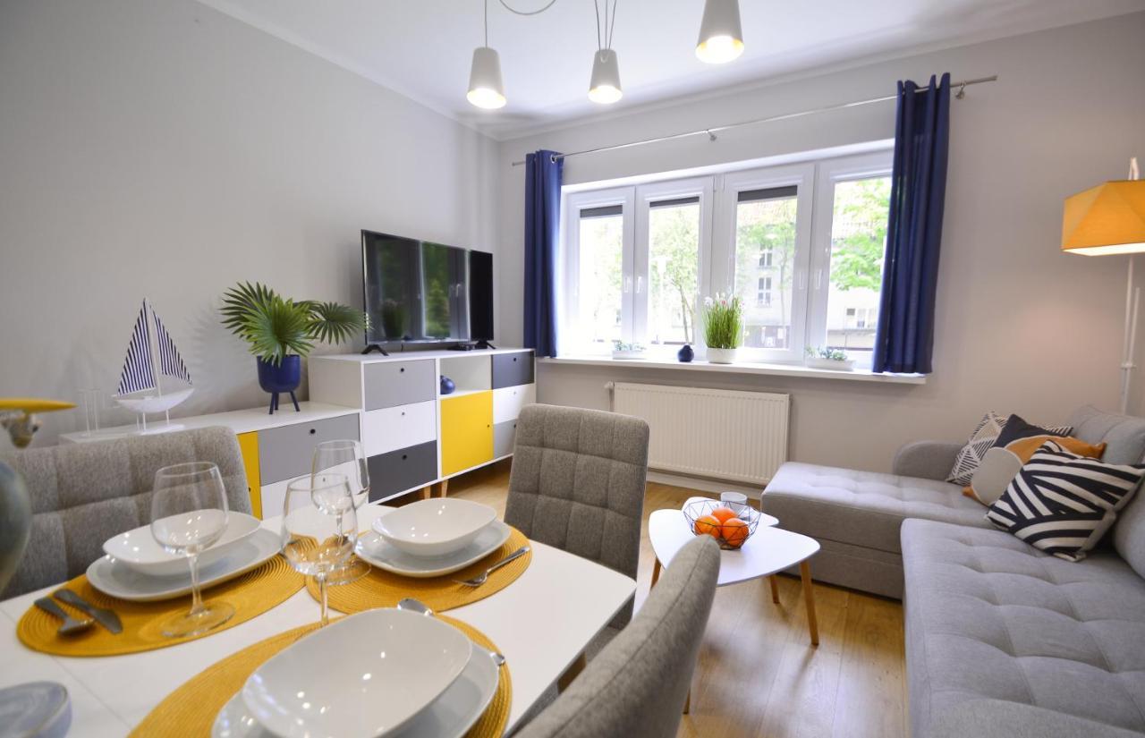 Sunset Apartments - Kapitanska - Plaza 500M シフィノウイシチェ エクステリア 写真