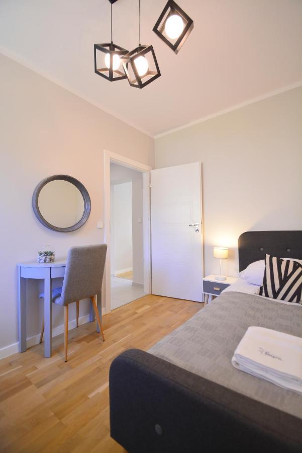 Sunset Apartments - Kapitanska - Plaza 500M シフィノウイシチェ エクステリア 写真