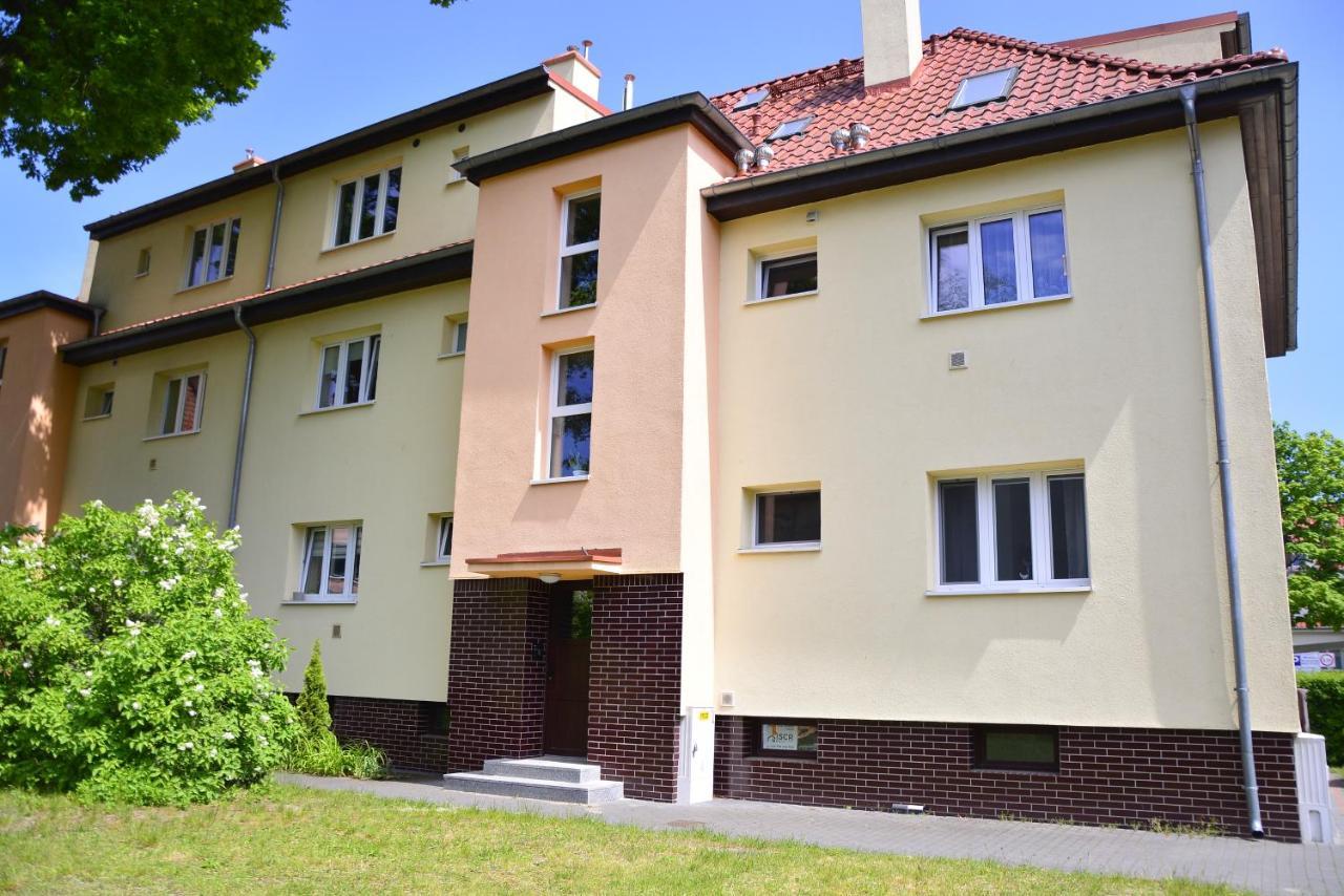 Sunset Apartments - Kapitanska - Plaza 500M シフィノウイシチェ エクステリア 写真