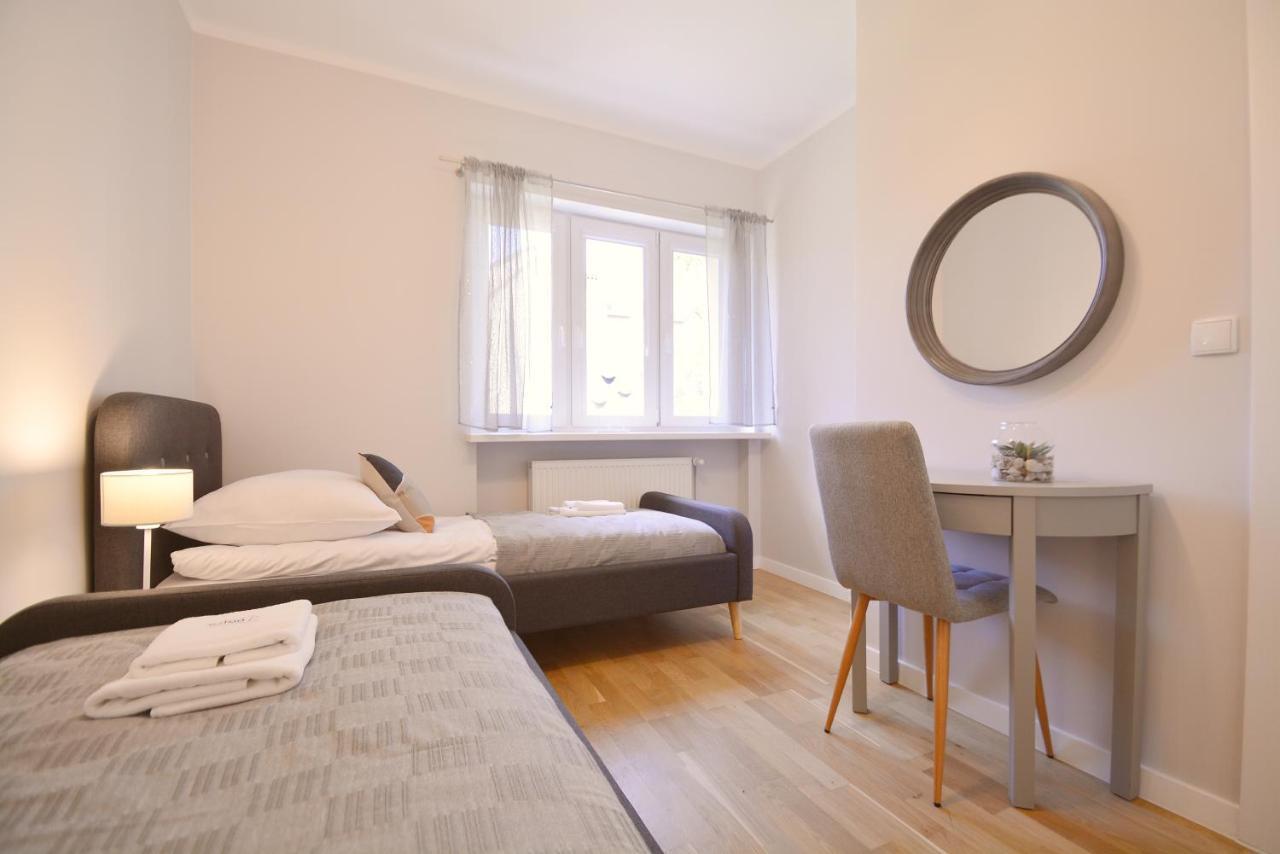 Sunset Apartments - Kapitanska - Plaza 500M シフィノウイシチェ エクステリア 写真
