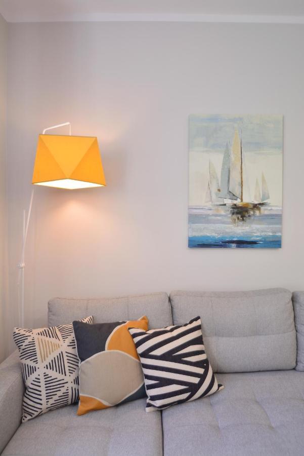 Sunset Apartments - Kapitanska - Plaza 500M シフィノウイシチェ エクステリア 写真