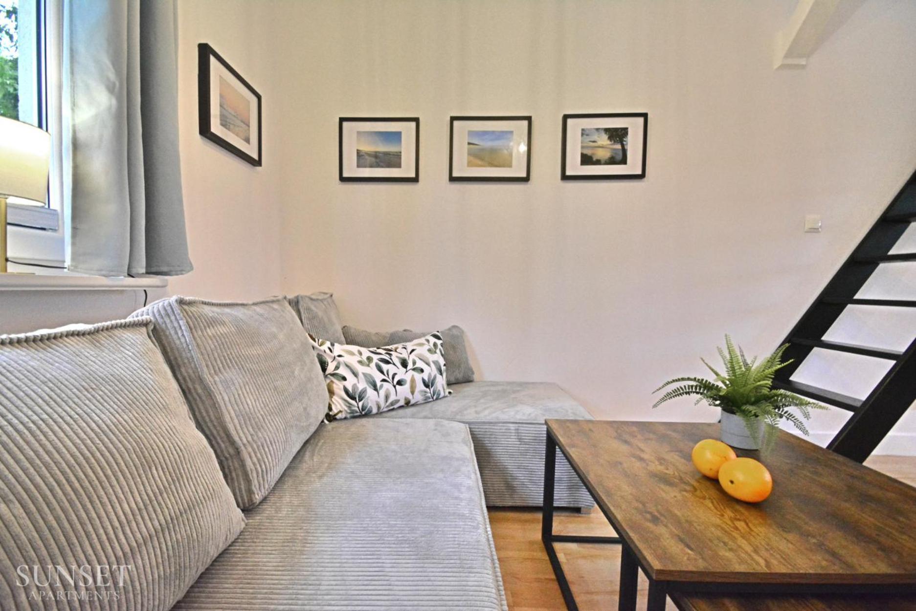 Sunset Apartments - Kapitanska - Plaza 500M シフィノウイシチェ エクステリア 写真