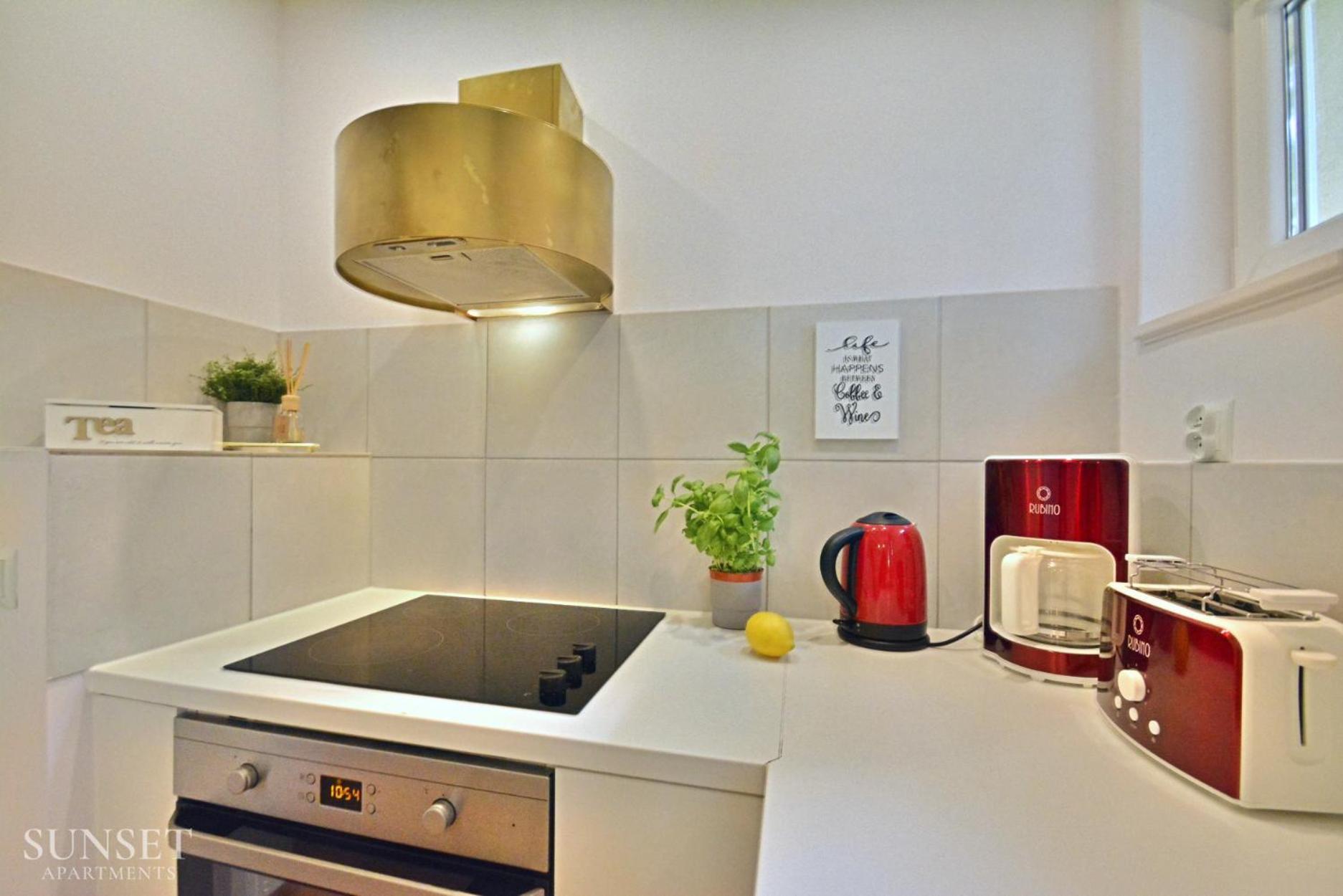 Sunset Apartments - Kapitanska - Plaza 500M シフィノウイシチェ エクステリア 写真